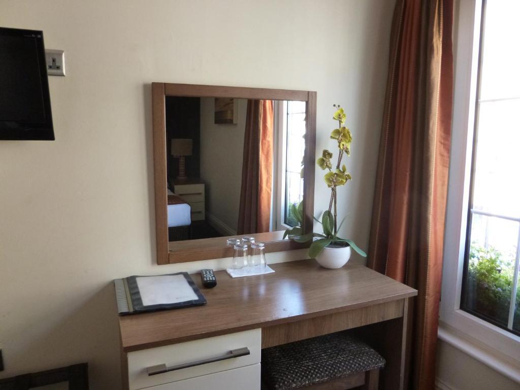 The White Lady Hotel Kinsale Zimmer foto